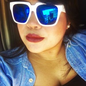 Meet your Posher, Lazyll